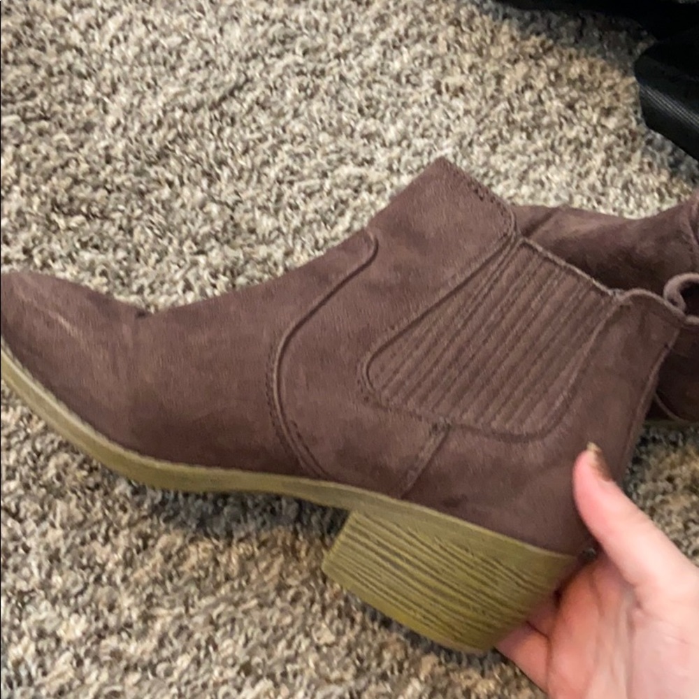 Ankle boots